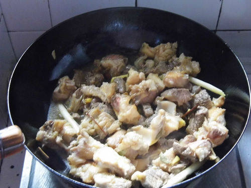 老四川牛肉米线步骤6