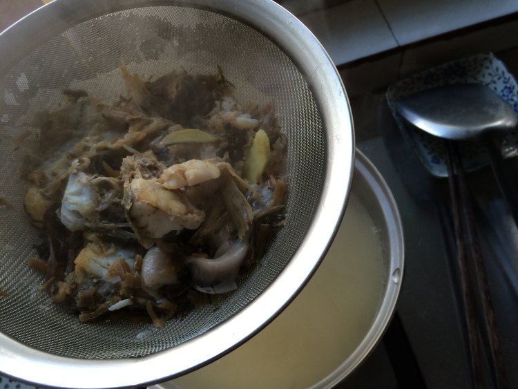 雪菜黄鱼面步骤13