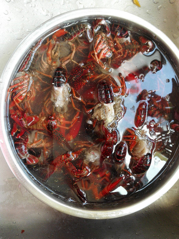麻辣口味虾步骤1