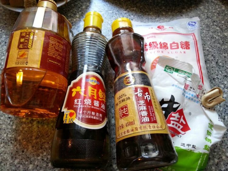 蜜香四季烤麸步骤2