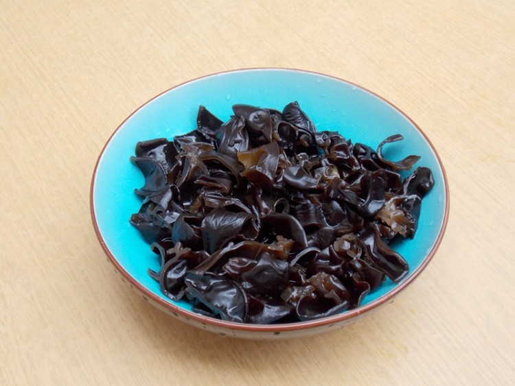素蒸木耳步骤9