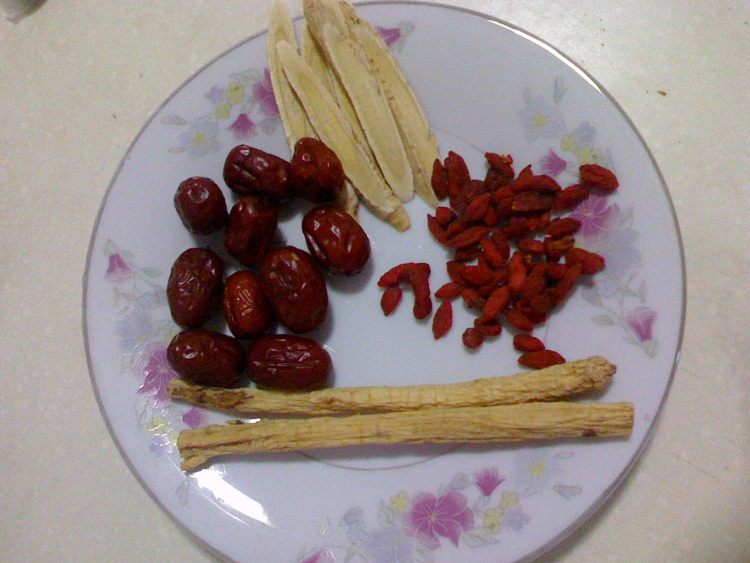 菠菜猪心汤步骤1