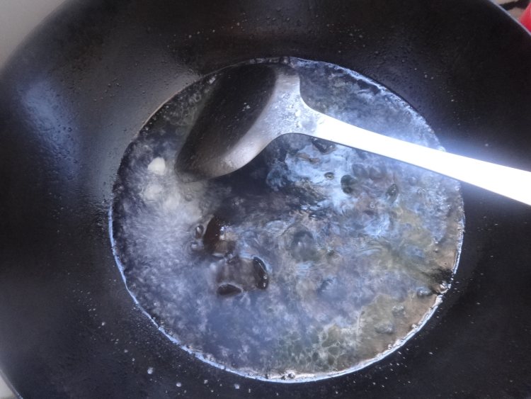 皮蛋上汤红苋菜步骤5