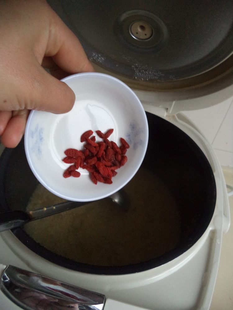 小米银耳粥步骤7