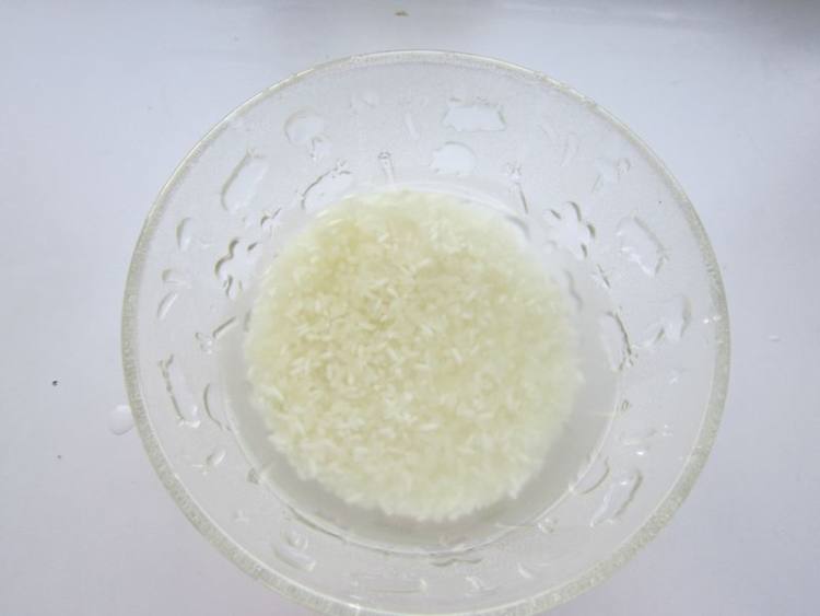银耳雪梨粥步骤5