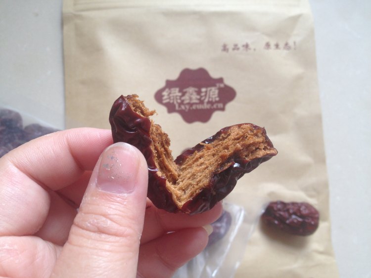 红枣莲子冰糖银耳汤步骤4
