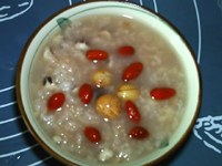 莲子芡实粥步骤7