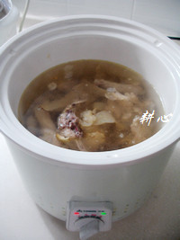 玉竹花旗参煲鸡汤步骤5