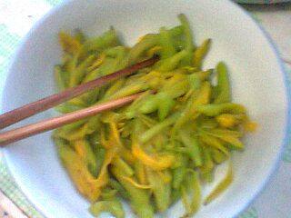 黄花菜拌银耳步骤8