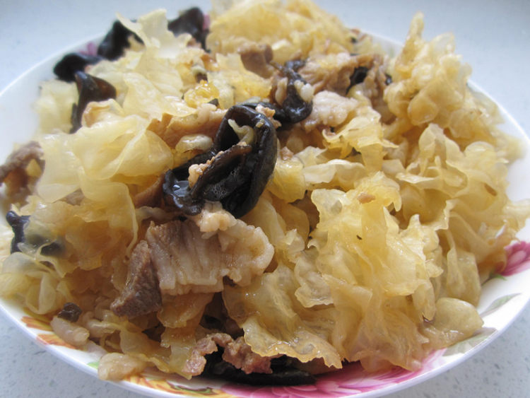 肉片炒双耳步骤6