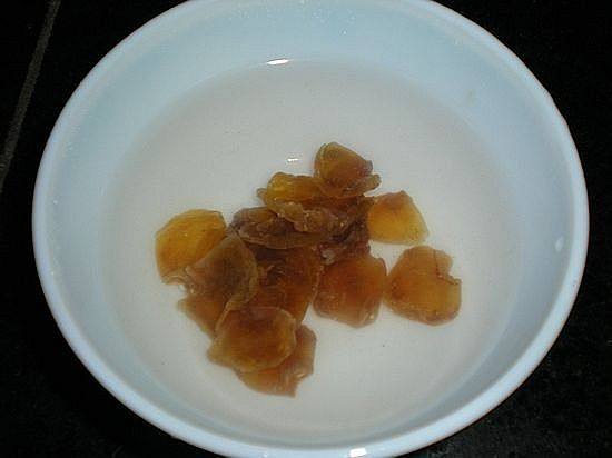 桂圆核桃饮步骤1