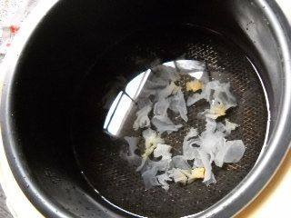 南眉薯泥银耳羹步骤5