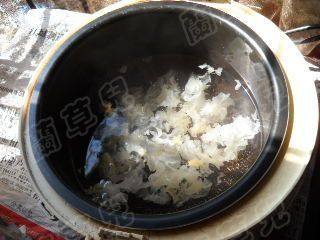 润燥之蜜橘枸杞银耳羹步骤3