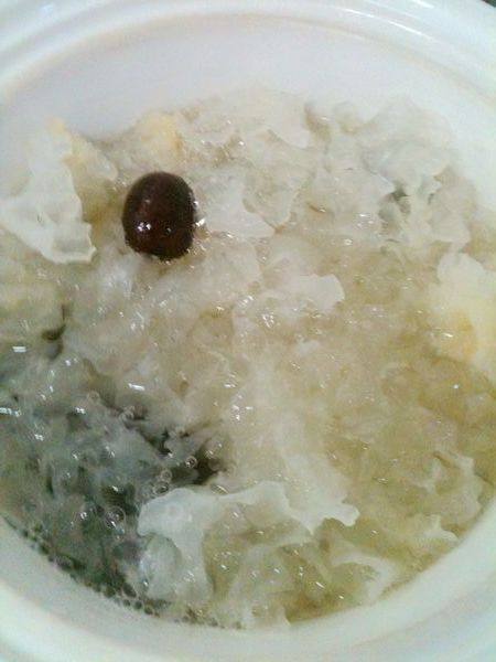 双蓉红枣银耳汤步骤7