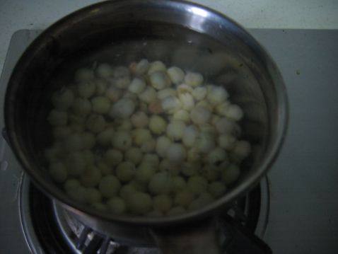 桂花莲子羹步骤3
