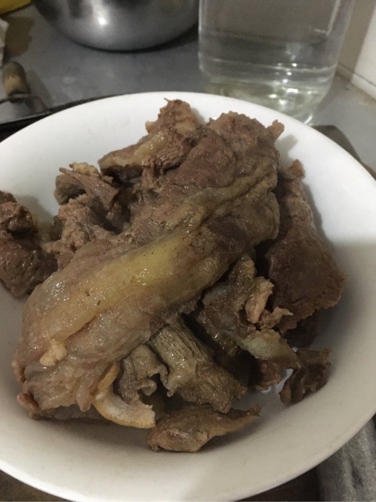 萝卜焖牛腩步骤3