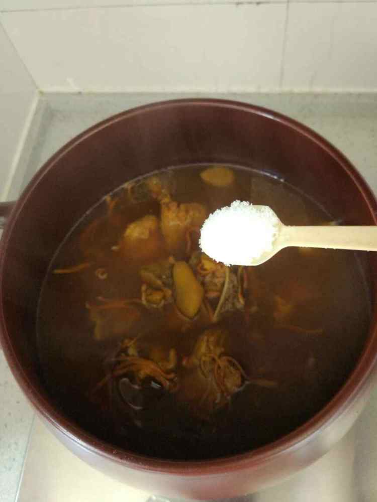 虫草花干贝排骨汤步骤8