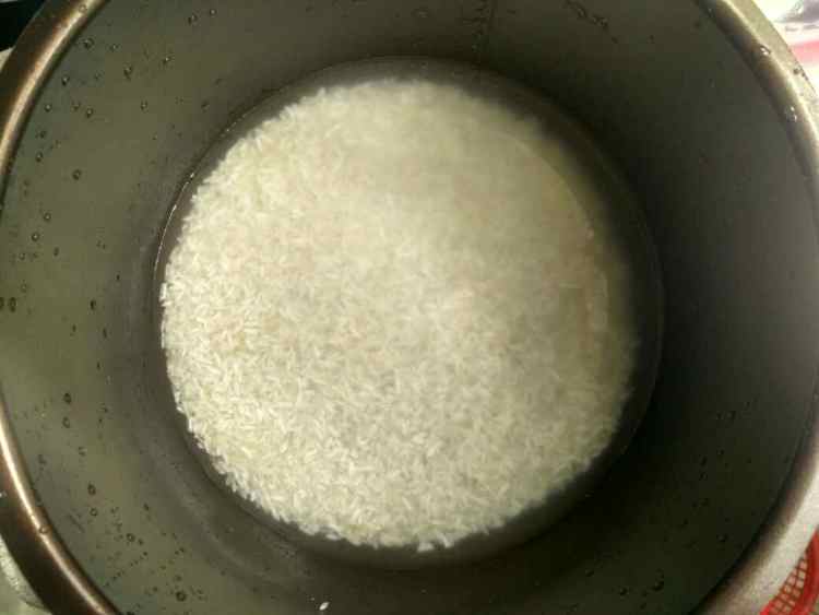 土豆牛肉焖饭步骤5