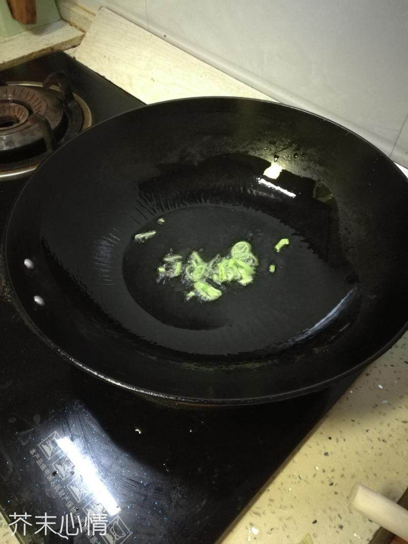 白菜香菇肉丸煲步骤3