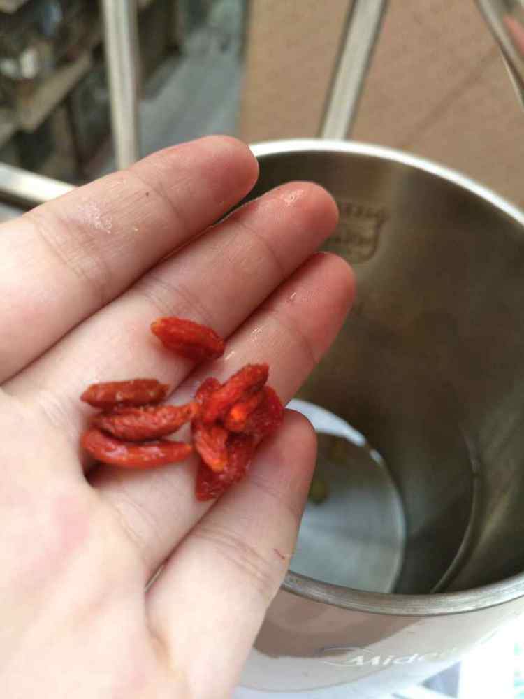 红枣枸杞姜糖茶步骤5