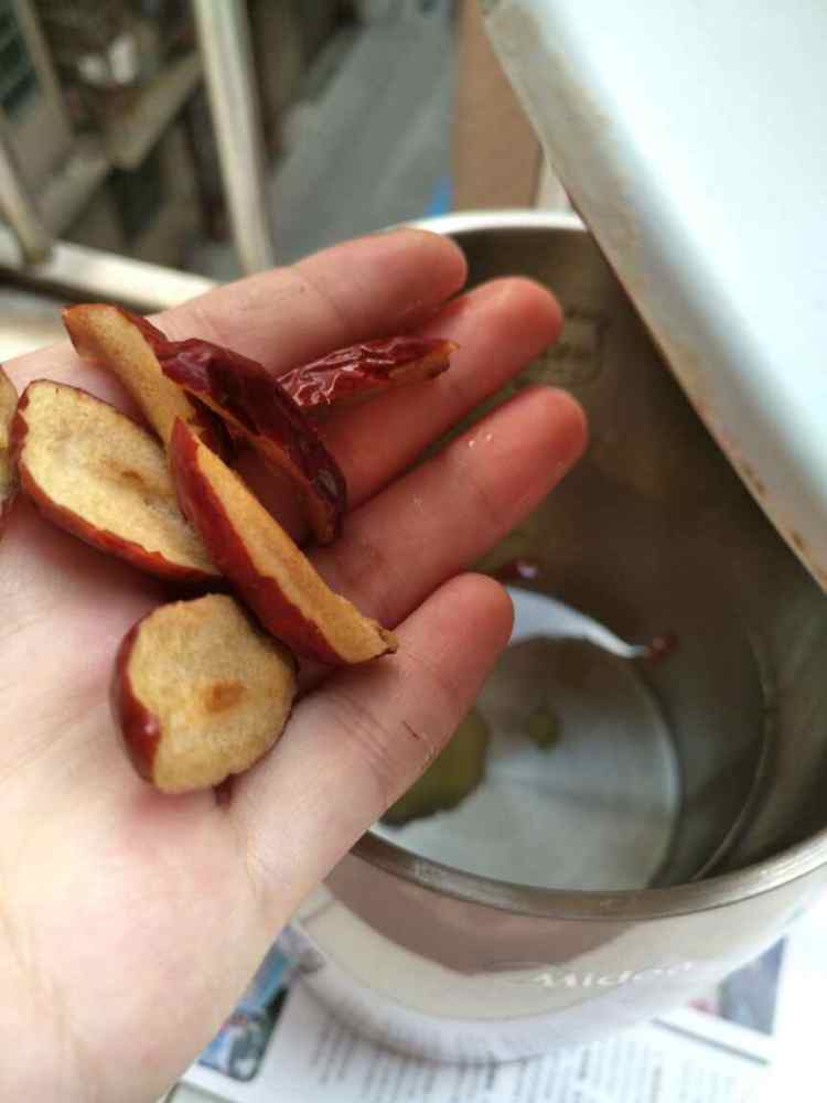 红枣枸杞姜糖茶步骤6