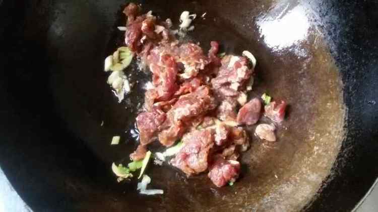 青椒炒牛柳#多效护理步骤7