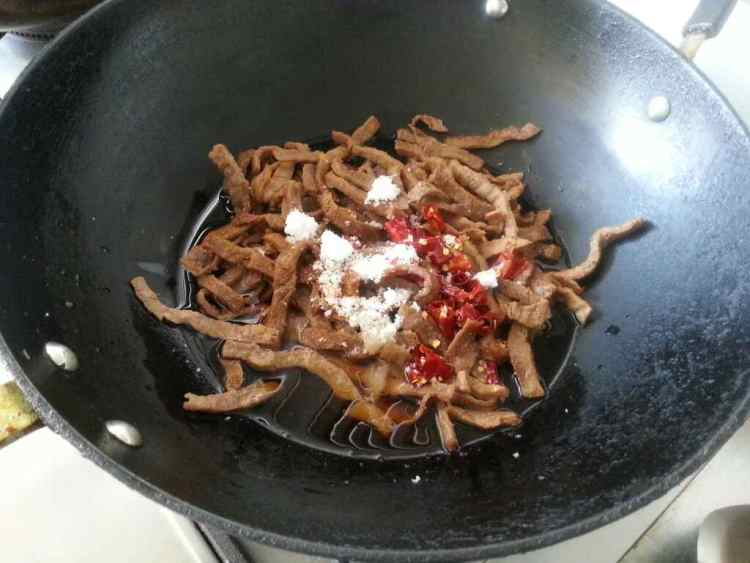 自制香辣牛肉条步骤6