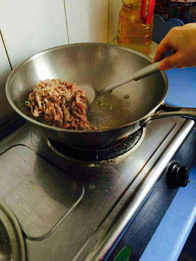 孜然羊肉步骤2