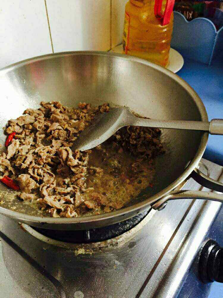 孜然羊肉步骤5