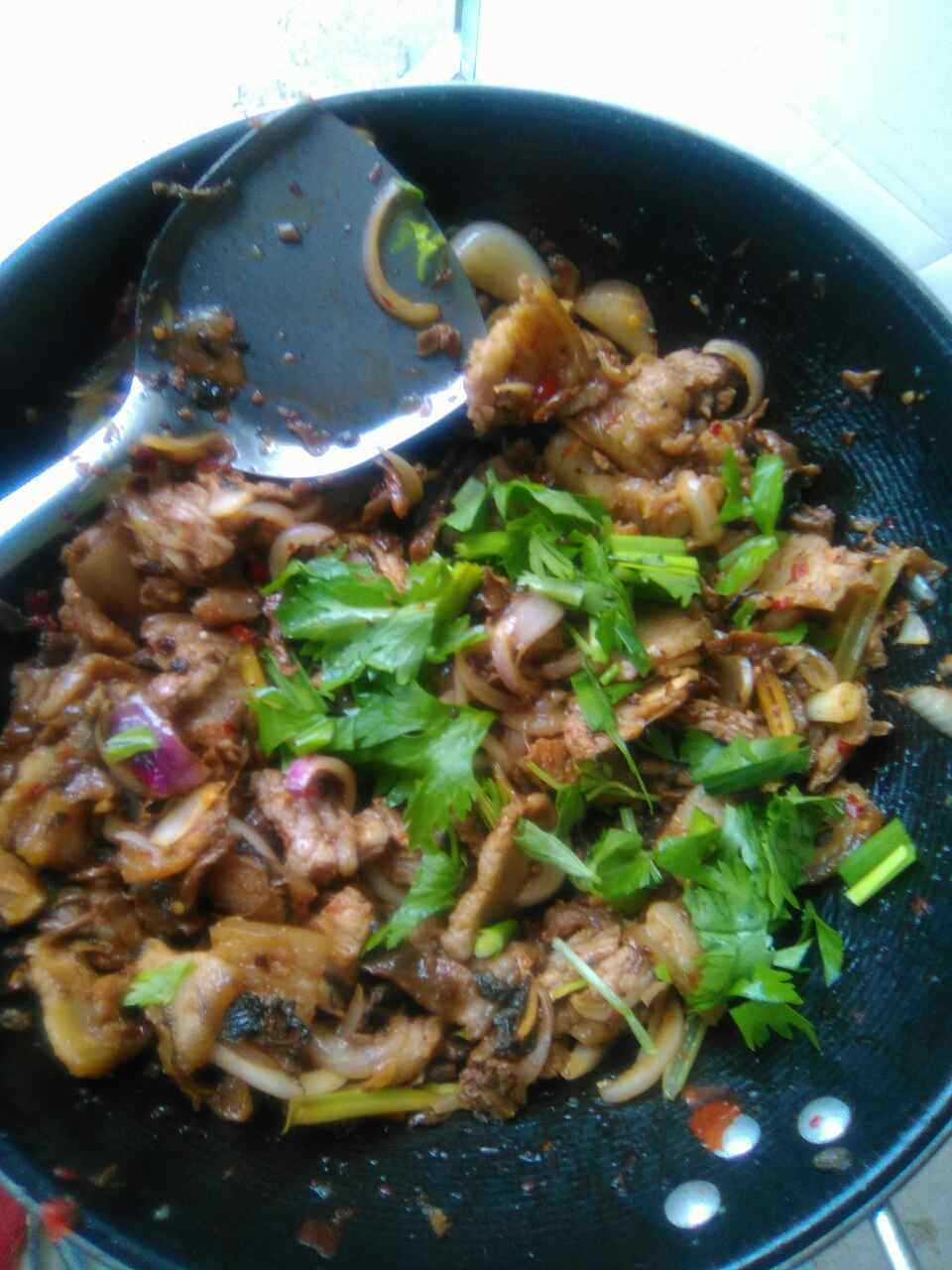 五花肉炒盐菜步骤8