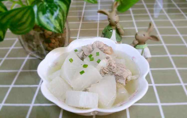 萝卜筒骨汤步骤8
