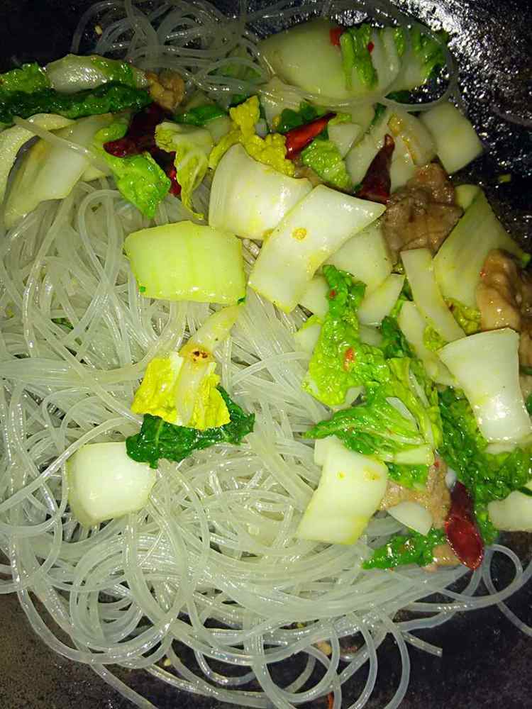 砂锅白菜炖粉丝步骤8
