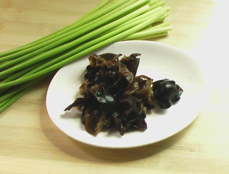 蒜苔炒羊肉步骤2