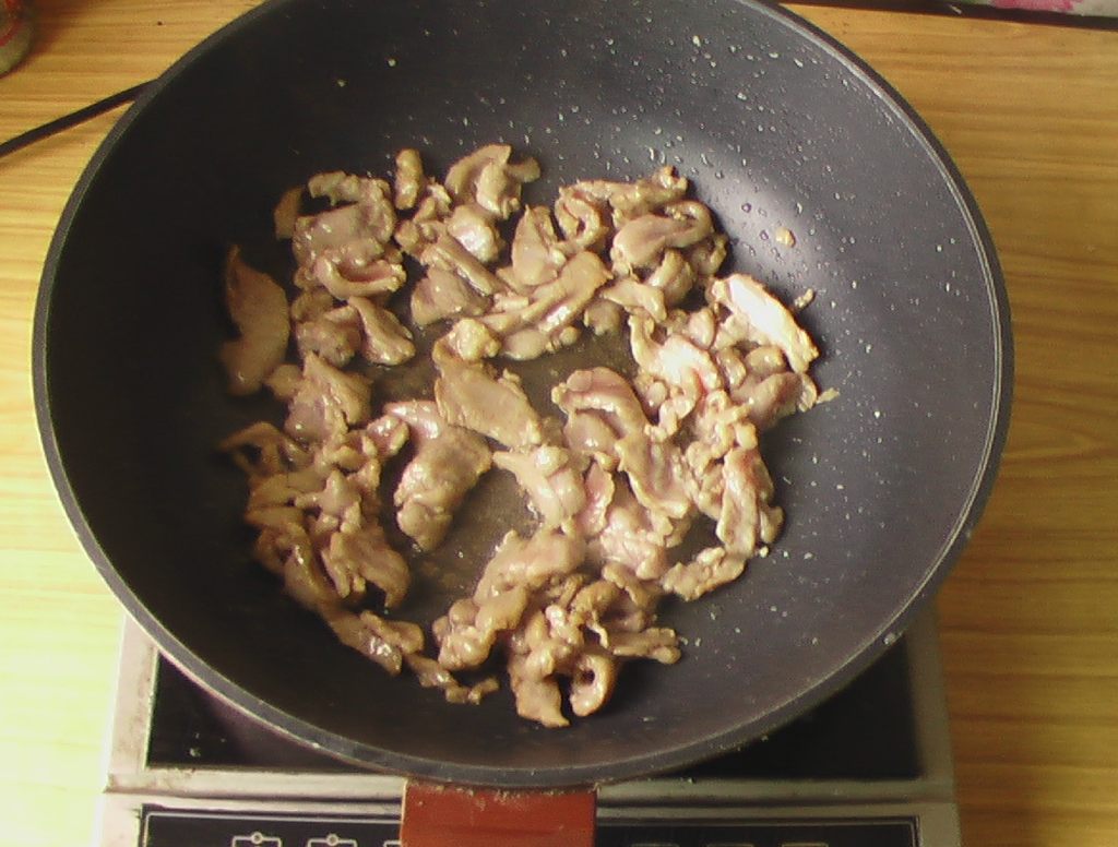蒜苔炒羊肉步骤5