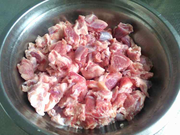 口水羊肉（醋焖羊肉）步骤1