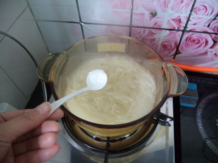鸡汤萝卜丝步骤7