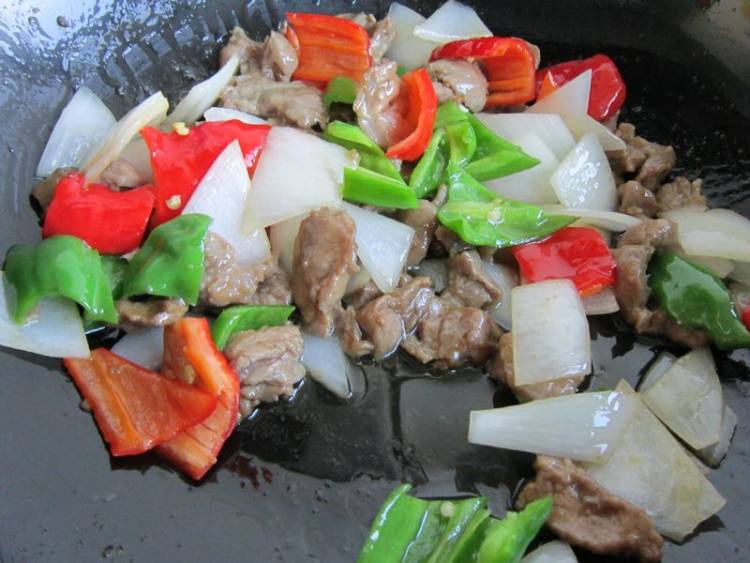 小炒羊肉步骤12