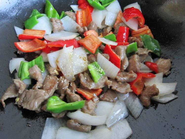 小炒羊肉步骤11