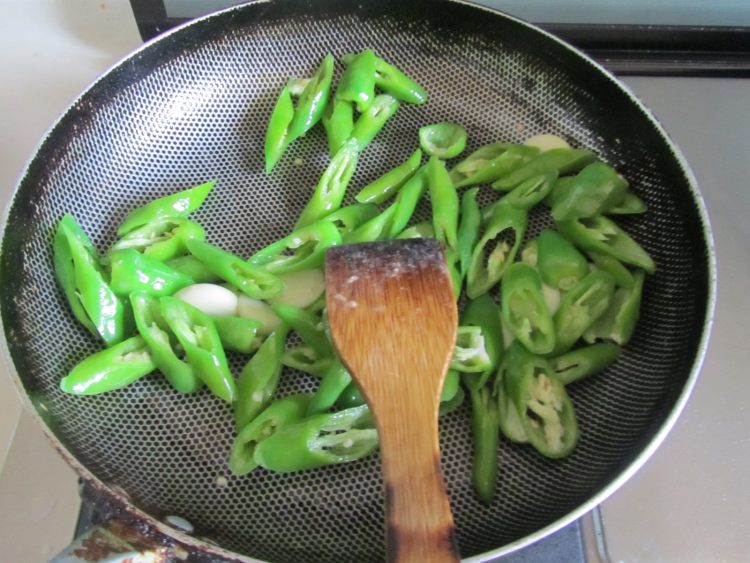 杭椒小炒牛肉步骤8