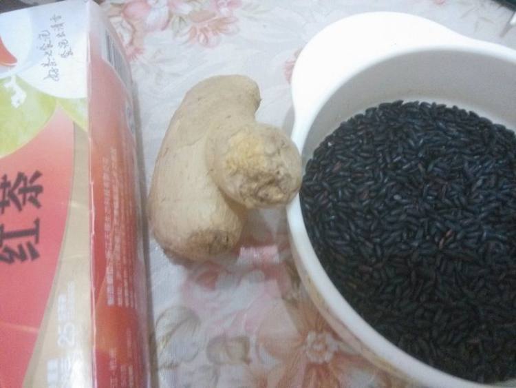 黑米生姜红茶步骤1