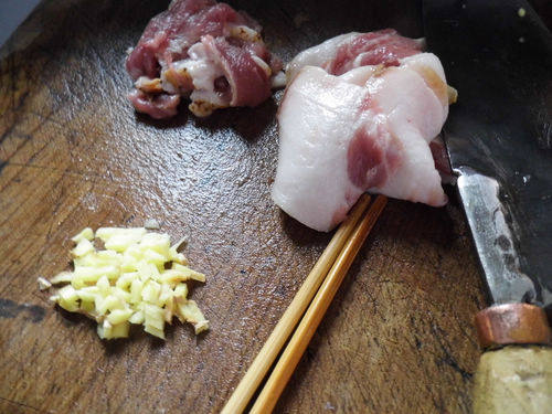 砂锅瘦肉萝卜丝汤步骤2