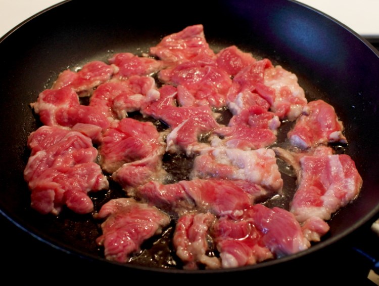 干煸羊肉步骤3