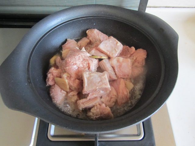 牛肉烧花菜步骤3