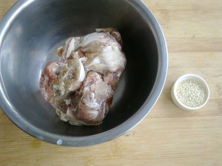 芝麻羊肉步骤1