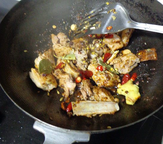羊肉山药煲步骤8