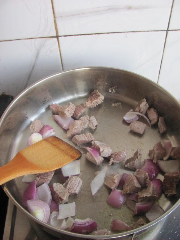 红酒烩牛肉步骤6