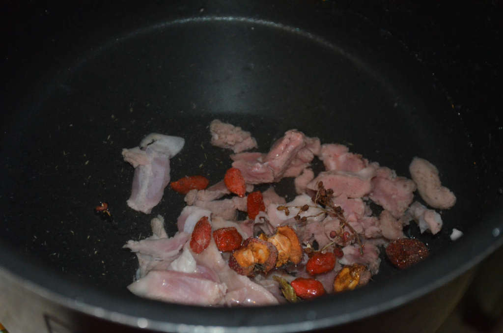 黄酒羊肉汤步骤3