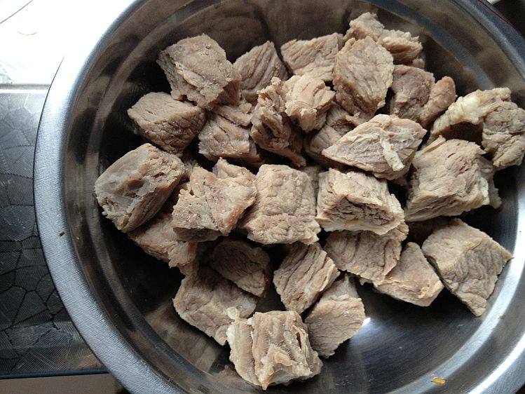 西红柿牛肉萝卜汤步骤3