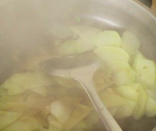 炒土豆片步骤7