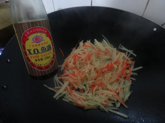 炒土豆箩卜丝步骤6